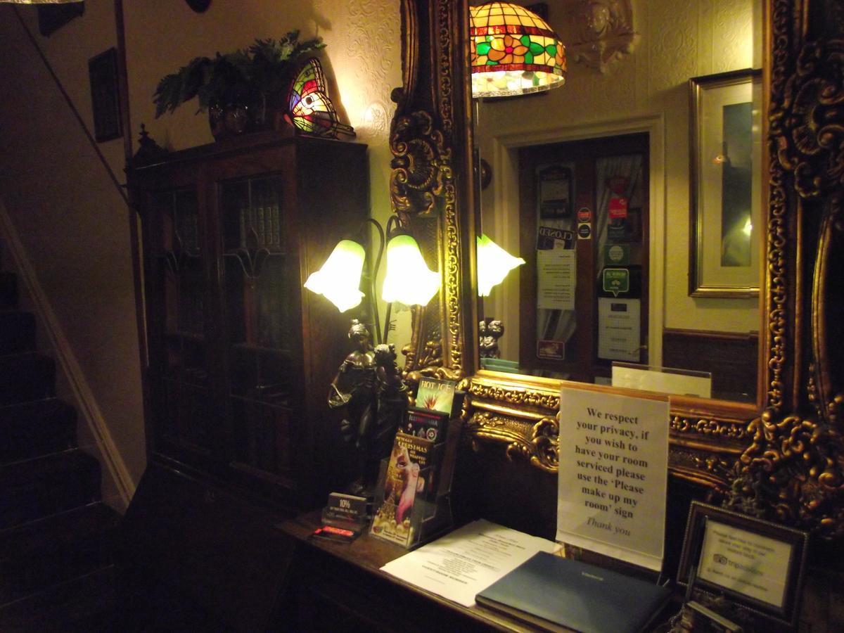The Molly House Bed & Breakfast Blackpool Exterior photo